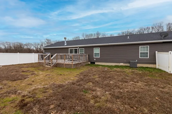 $305,000 | 13310 East Idlewood Road, Mount Vernon, IL 62864