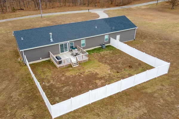 $305,000 | 13310 East Idlewood Road, Mount Vernon, IL 62864