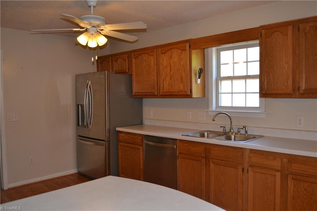 213 Albertson Road Thomasville, NC 27360 - Photo 17 of 27 Gallery Image 17