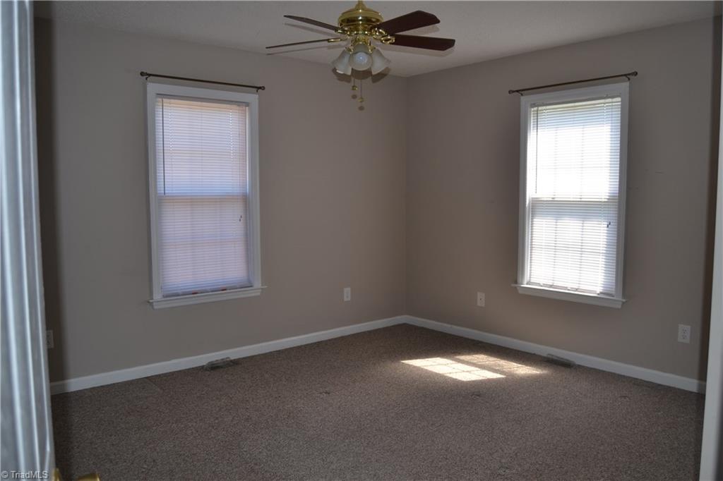 213 Albertson Road Thomasville, NC 27360 - Photo 27 of 27 Gallery Image 27