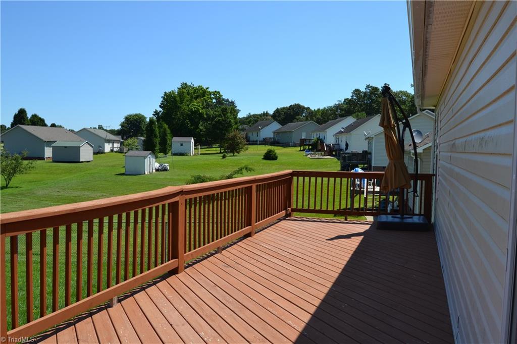 213 Albertson Road Thomasville, NC 27360 - Photo 4 of 27 Gallery Image 4