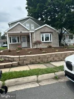 $349,900 | 2310 Lincoln Avenue, Reading, PA 19609