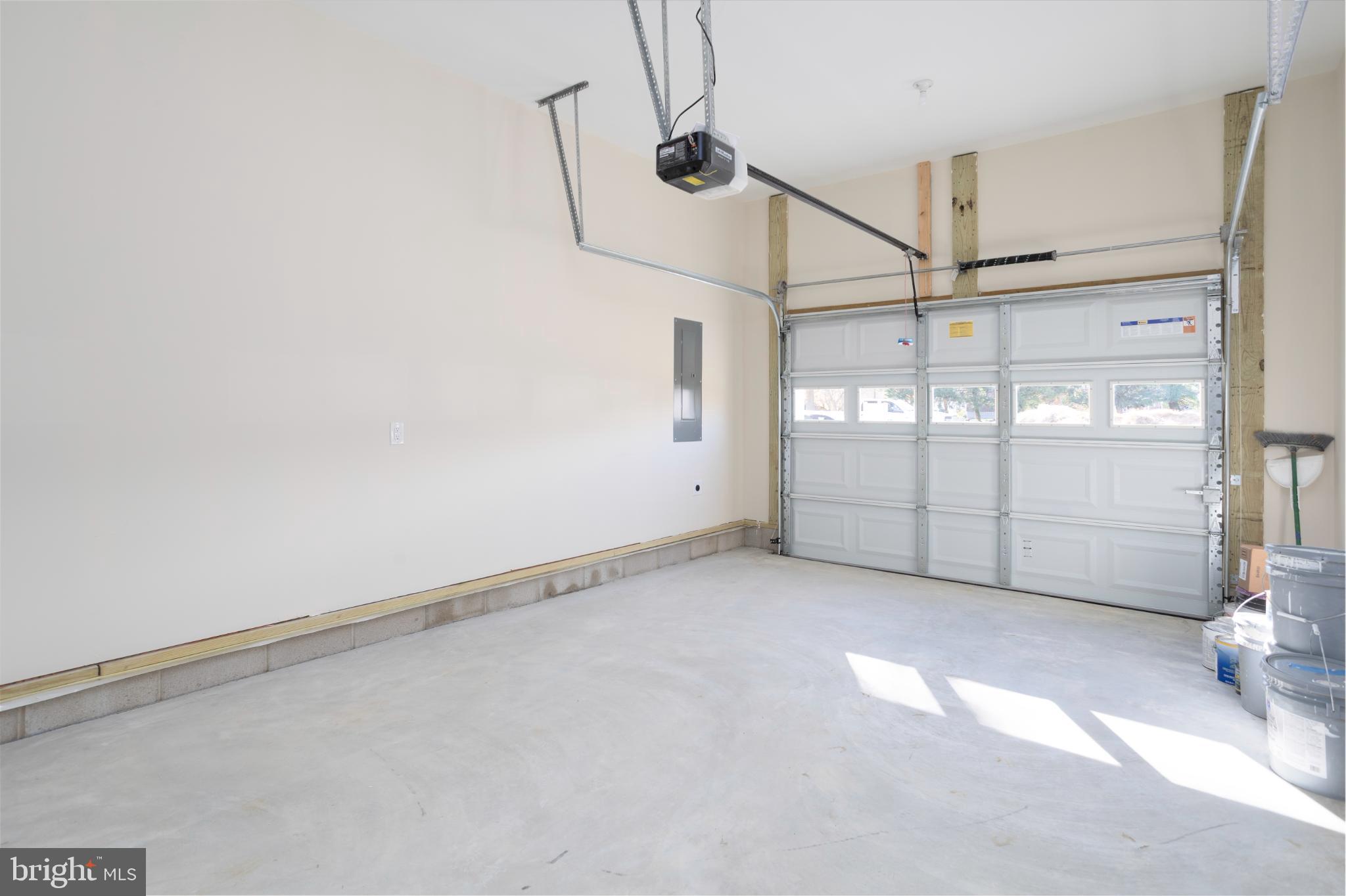 8 Sunrise Avenue Ridgely, MD 21660 - Photo 7 of 23 Spacious garage with natural light.