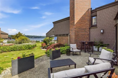 $1,450,000 | 3110 West Lake Sammamish Parkway Southeast, Unit 5, Bellevue, WA 98008
