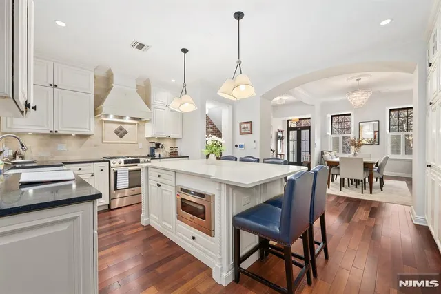 $3,250,000 | 944 Bloomfield Street, Hoboken, NJ 07030