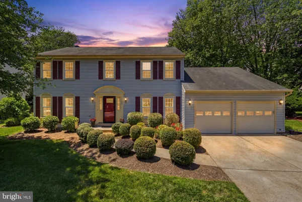 $1,050,000 | 13607 White Barn Lane, Herndon, VA 20171