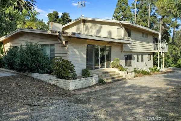 $2,750,000 | 15 La Crescenta Drive, Camarillo, CA 93010