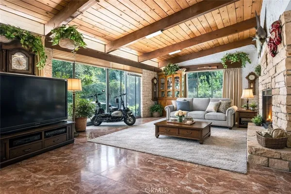 $2,750,000 | 15 La Crescenta Drive, Camarillo, CA 93010