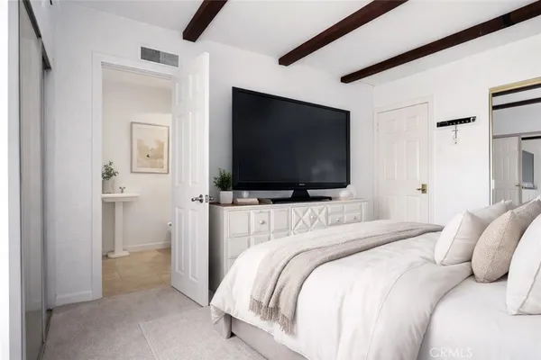 $2,750,000 | 15 La Crescenta Drive, Camarillo, CA 93010