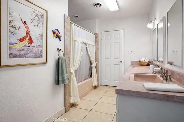 $2,750,000 | 15 La Crescenta Drive, Camarillo, CA 93010