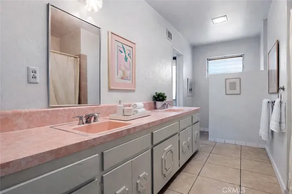 $2,750,000 | 15 La Crescenta Drive, Camarillo, CA 93010