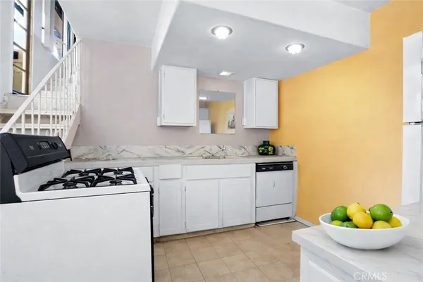 $2,750,000 | 15 La Crescenta Drive, Camarillo, CA 93010