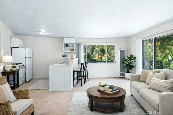 $2,750,000 | 15 La Crescenta Drive, Camarillo, CA 93010