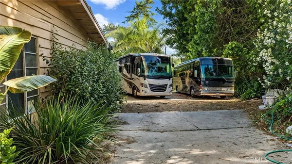 $2,750,000 | 15 La Crescenta Drive, Camarillo, CA 93010