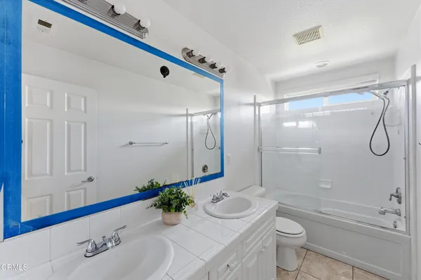 $1,125,000 | 3554 Dunkirk Drive, Oxnard, CA 93035