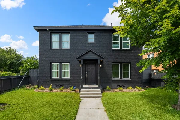 $1,000,000 | 2724 Southmore Boulevard, Houston, TX 77004