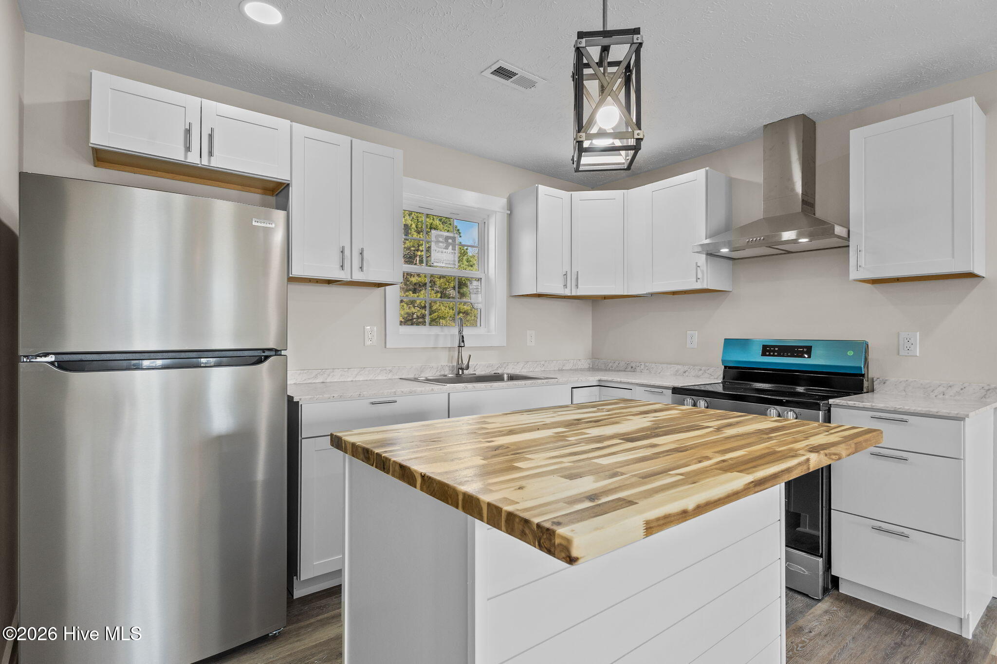 1141 Faison Highway Clinton, NC 28328 - Photo 10 of 29 10-web-or-mls-AZ3A4751