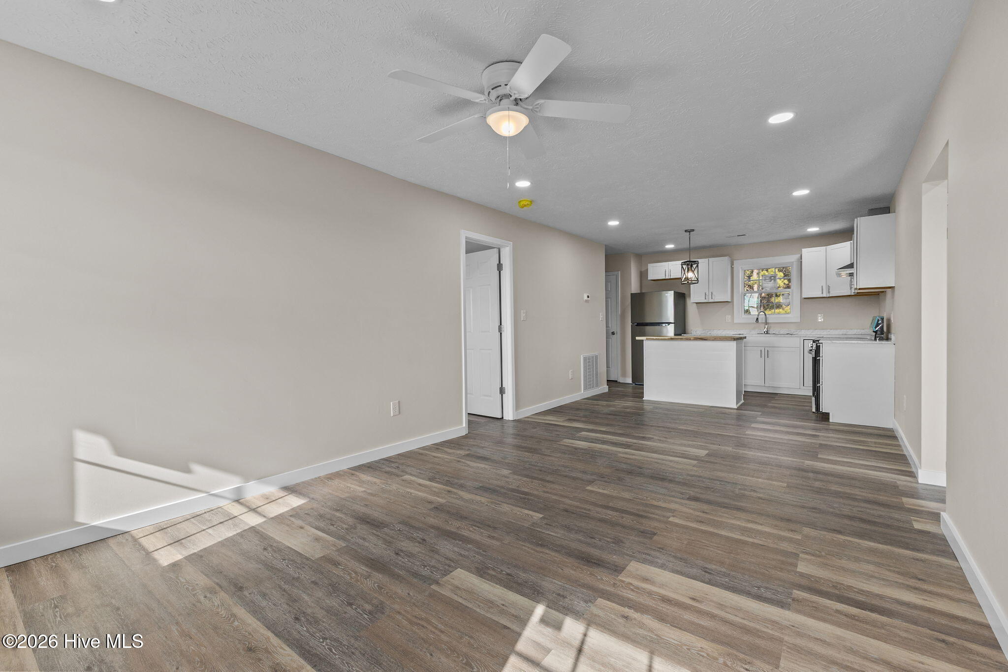 1141 Faison Highway Clinton, NC 28328 - Photo 6 of 29 6-web-or-mls-AZ3A4736