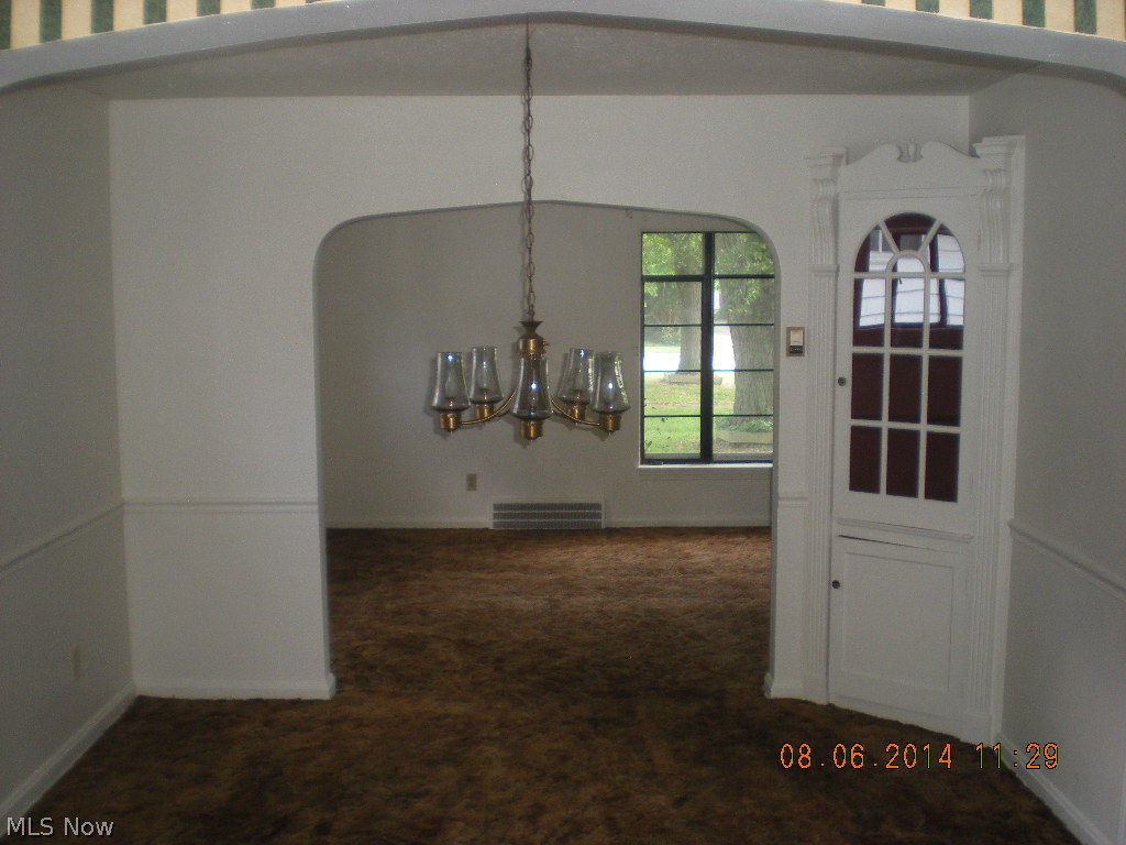299 Center Road Bedford, OH 44146 - Photo 10 of 11 Gallery Image 10