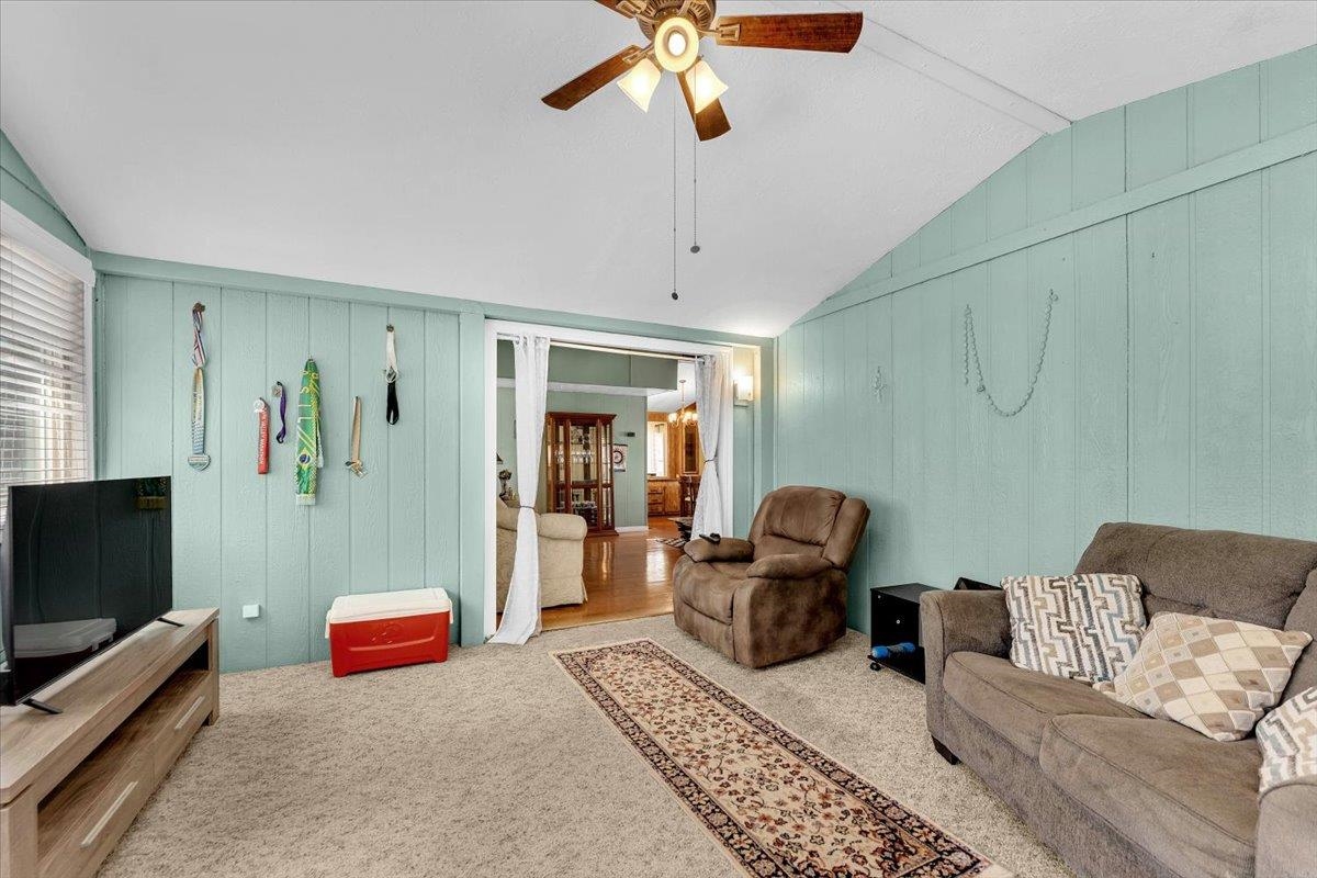 350 Gilmore Road Red Bluff, CA 96080 - Photo 14 of 27 a living room with furniture