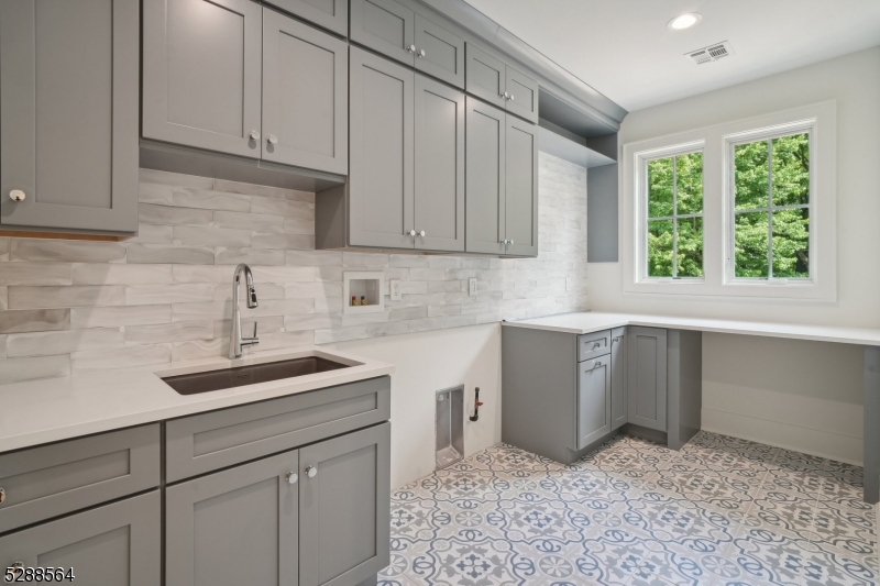 11 Addison Drive Short Hills, NJ 07078 - Photo 46 of 50