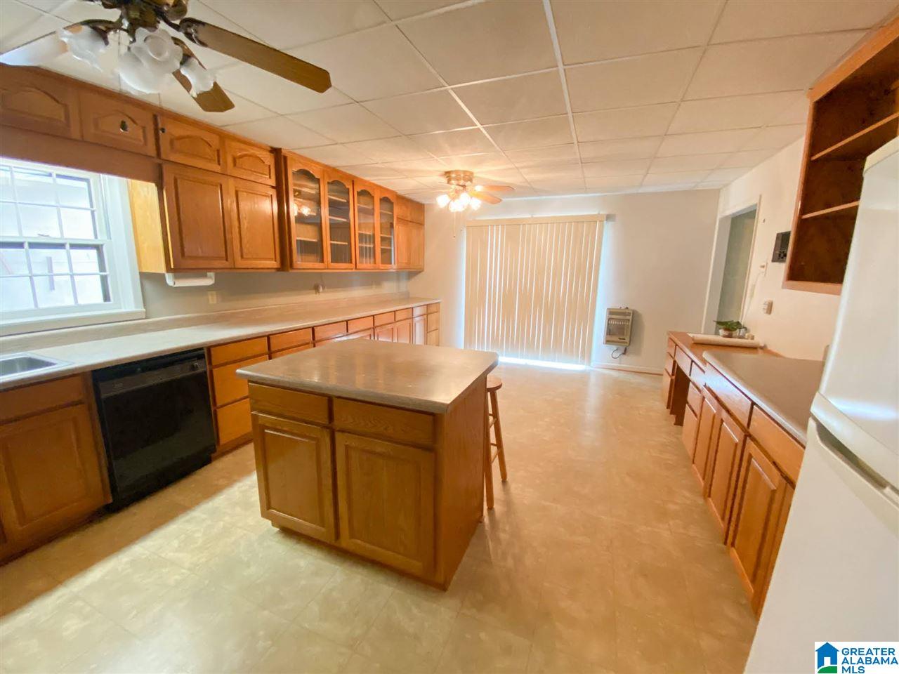 1391 Holland Finley Road Jacksonville, AL 36265 - Photo 13 of 40