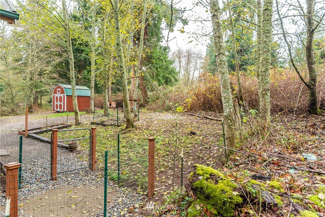 5720 Cameron Road Freeland, WA 98249 - Photo 35 of 36 a picture of street next to a yard
