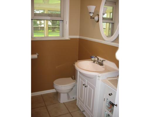 12 Emerson Road Northborough, MA 01532 - Photo 10 of 22 Gallery Image 10