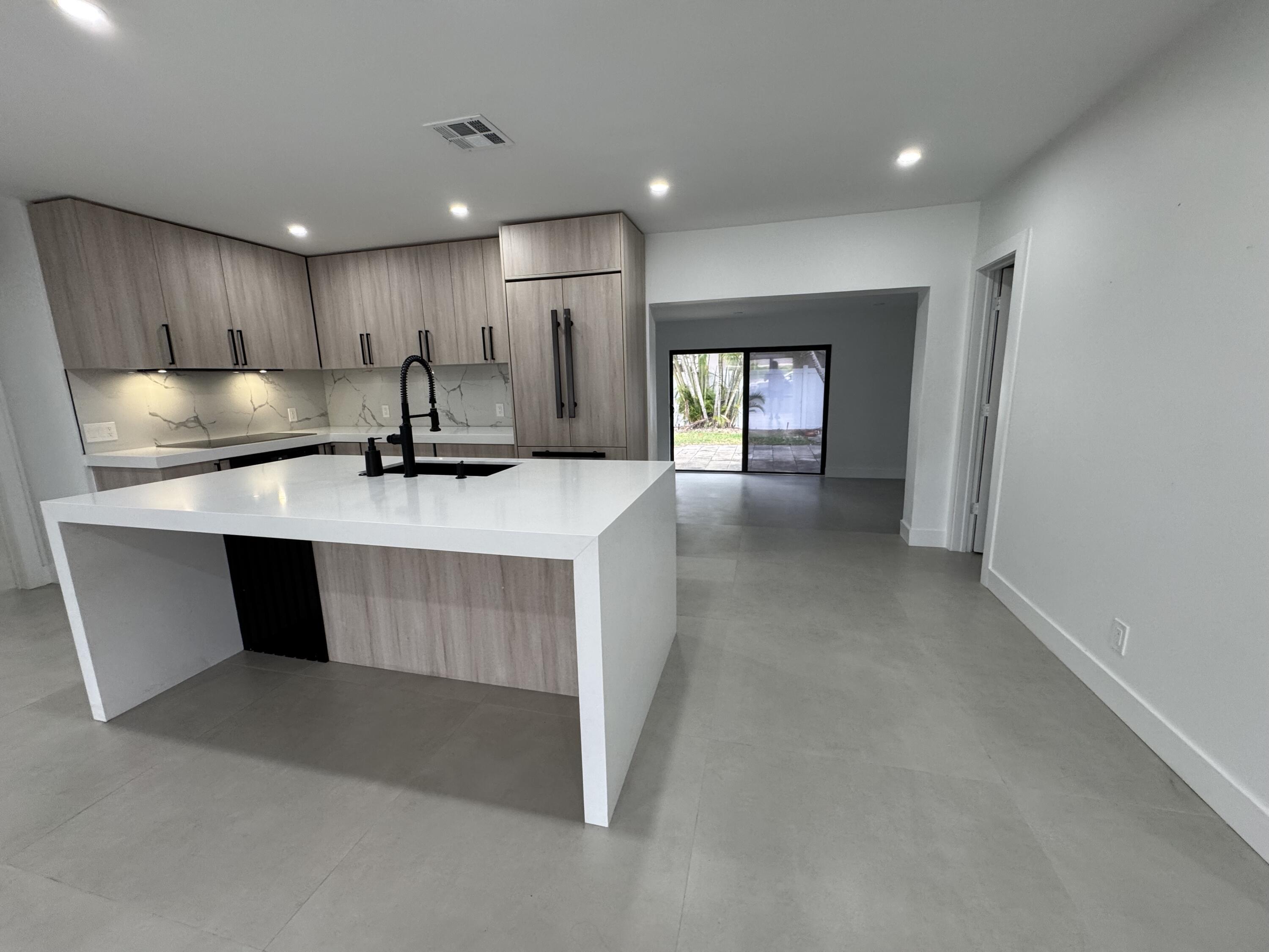 20250330191119316925000000-o