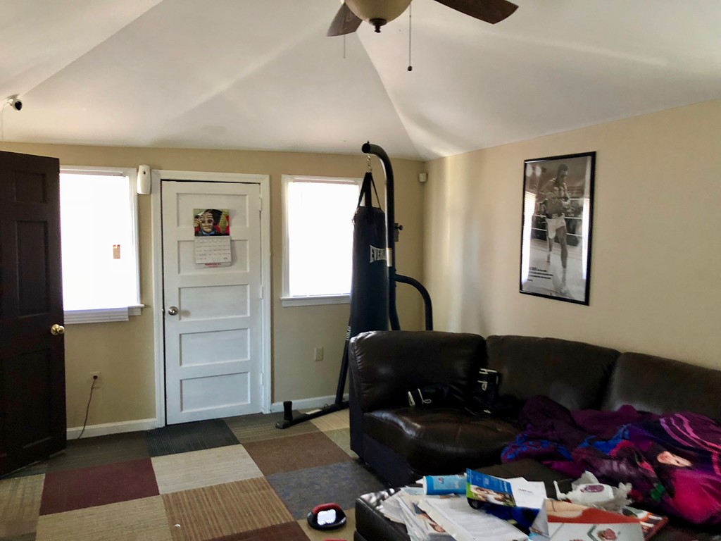 29 Woodrow Street Springfield, MA 01119 - Photo 2 of 17 Gallery Image 2
