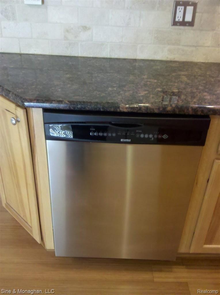 1364 Grace Avenue Rochester, MI 48309 - Photo 11 of 31 stainless dishwasher