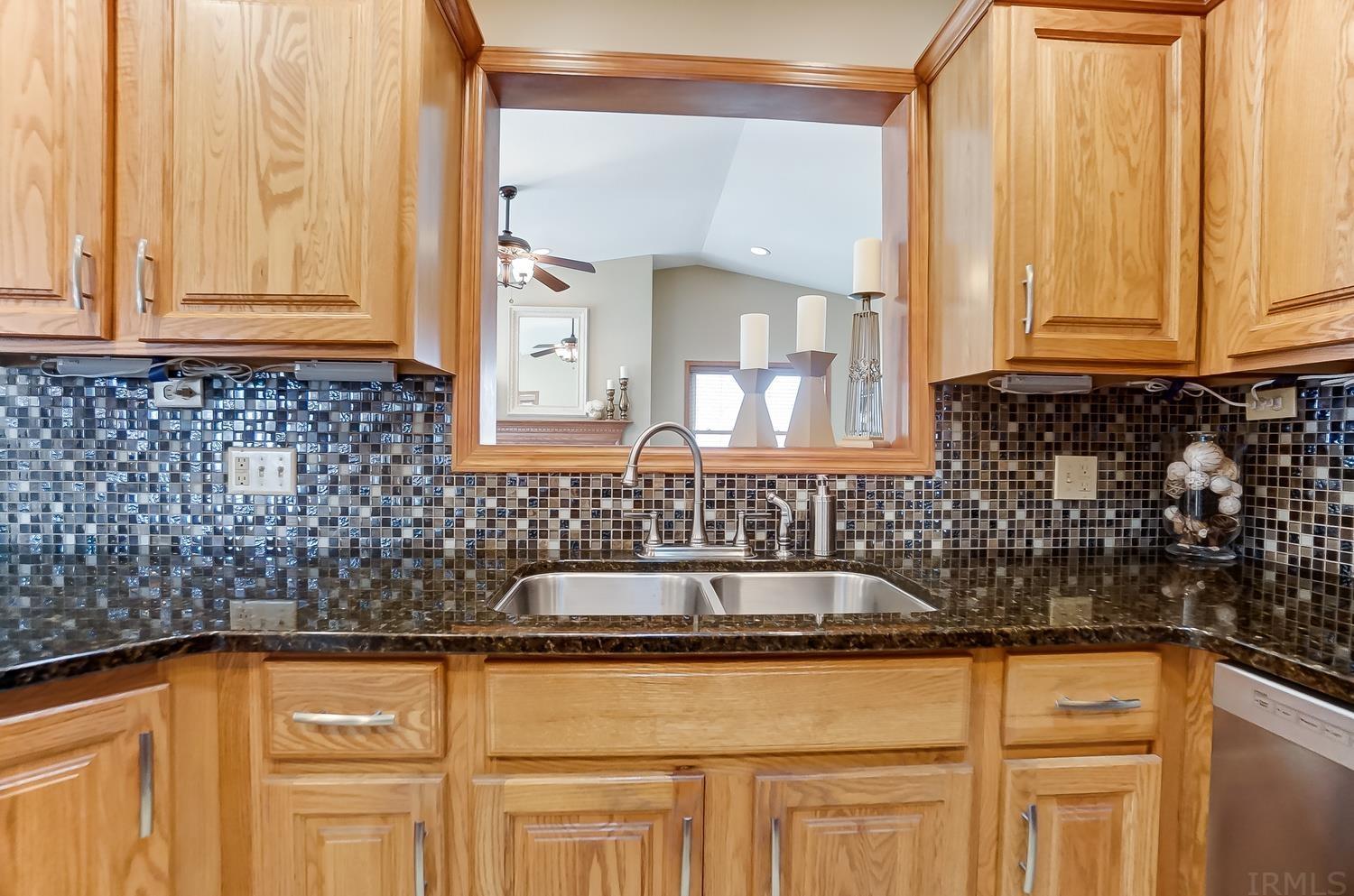 313 Meadowmere Drive Butler, IN 46721 - Photo 11 of 33