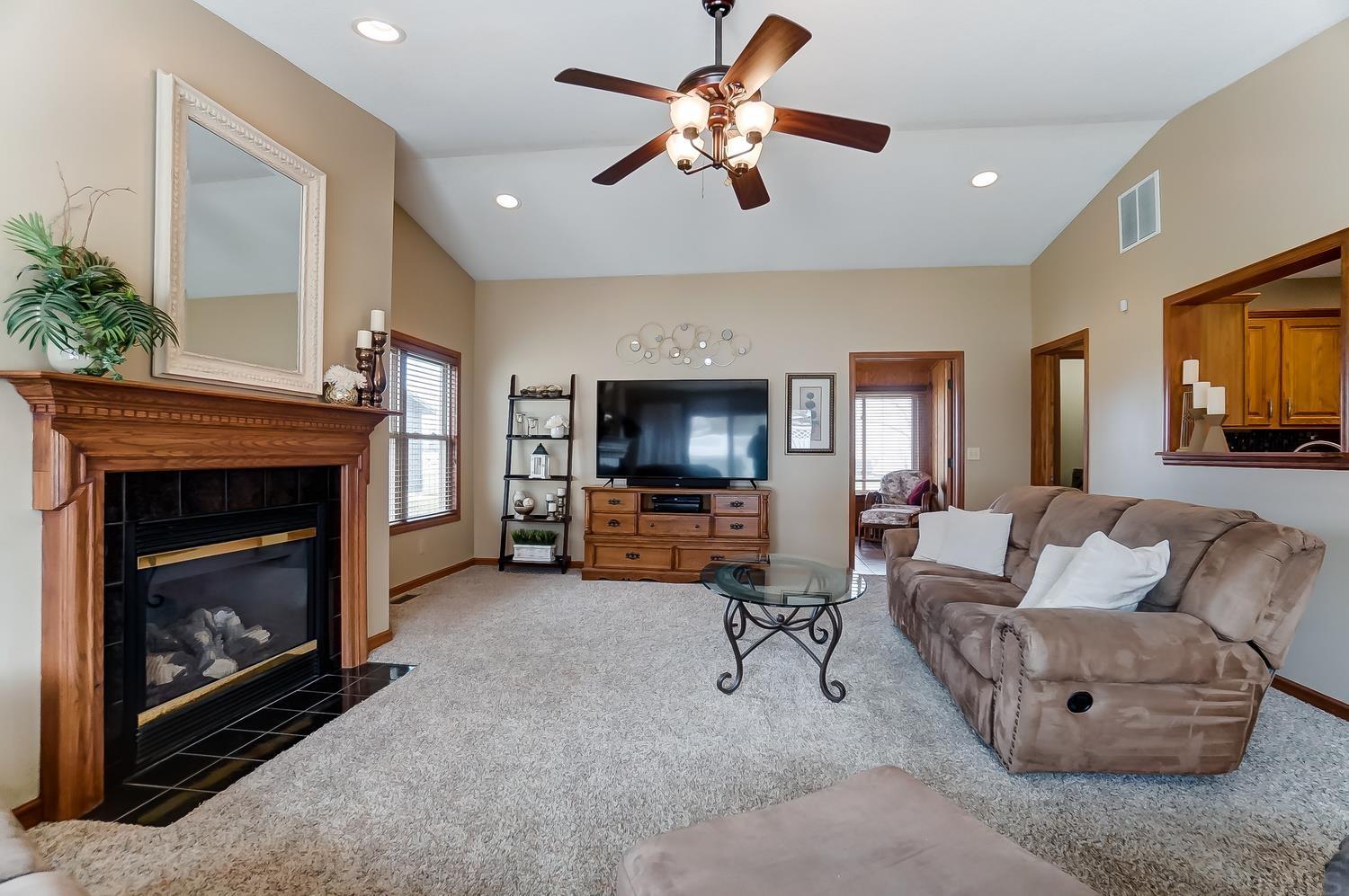 313 Meadowmere Drive Butler, IN 46721 - Photo 15 of 33
