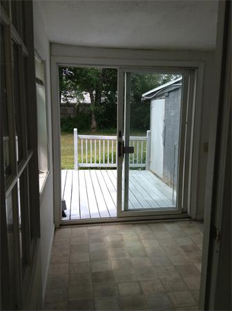 134 Groton Street Springfield, MA 01129 - Photo 6 of 15