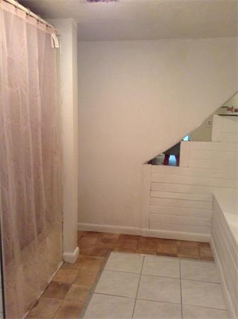 134 Groton Street Springfield, MA 01129 - Photo 9 of 15