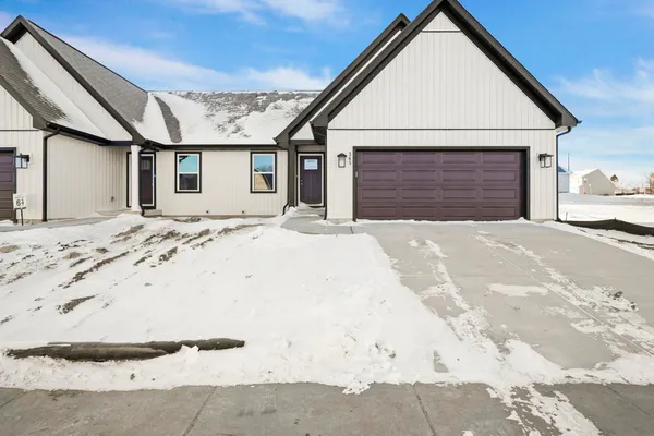 $399,900 | 365 Lilac, Unit 68, Stoughton, WI 53589