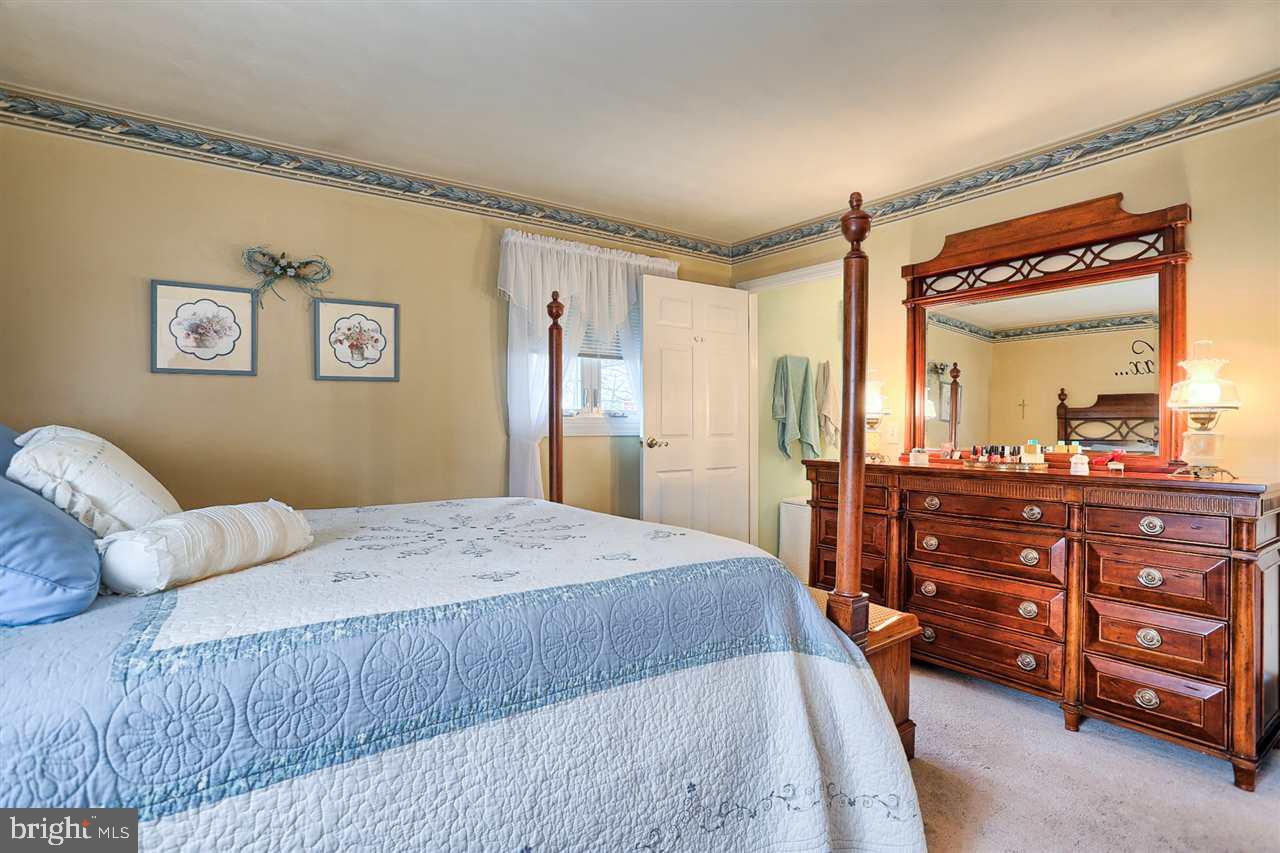 2320 Birch Road York, PA 17408 - Photo 18 of 36