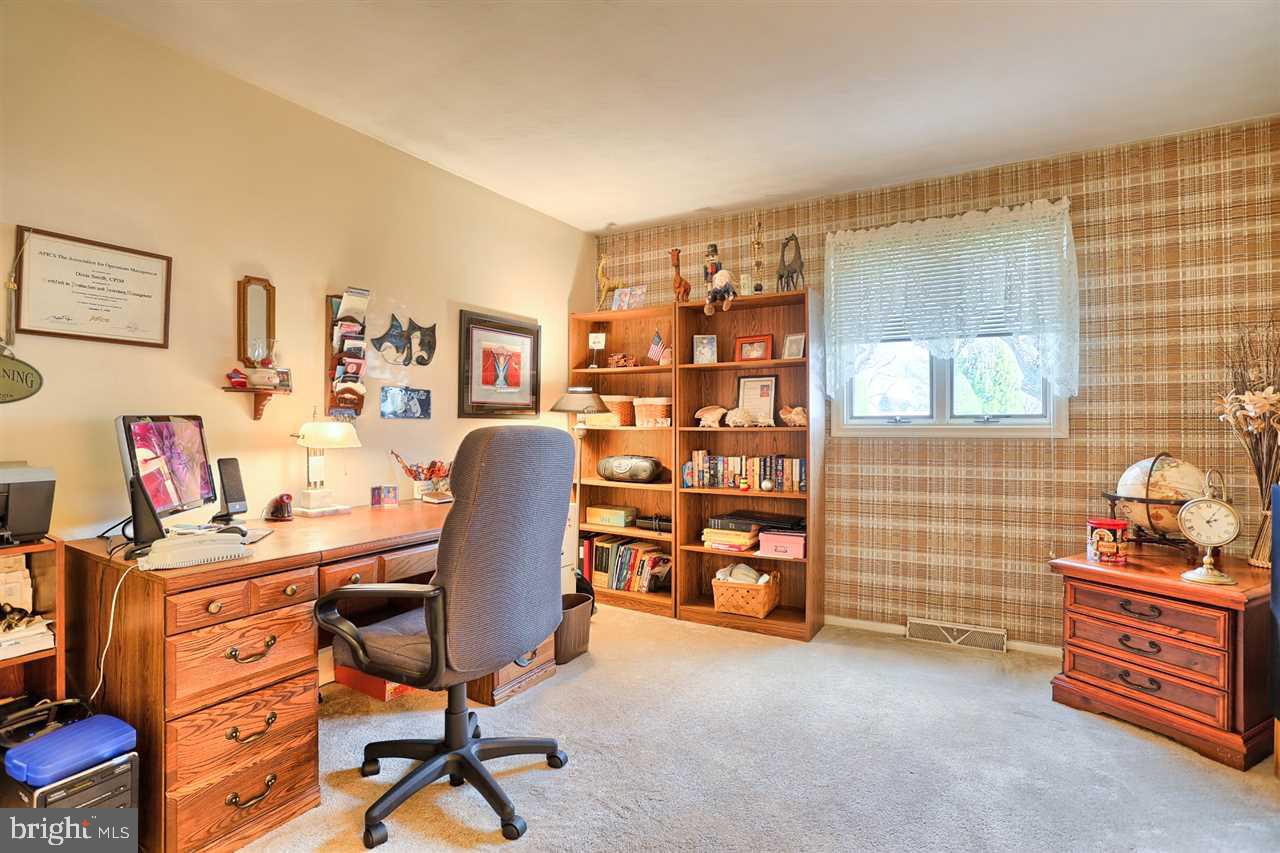 2320 Birch Road York, PA 17408 - Photo 22 of 36