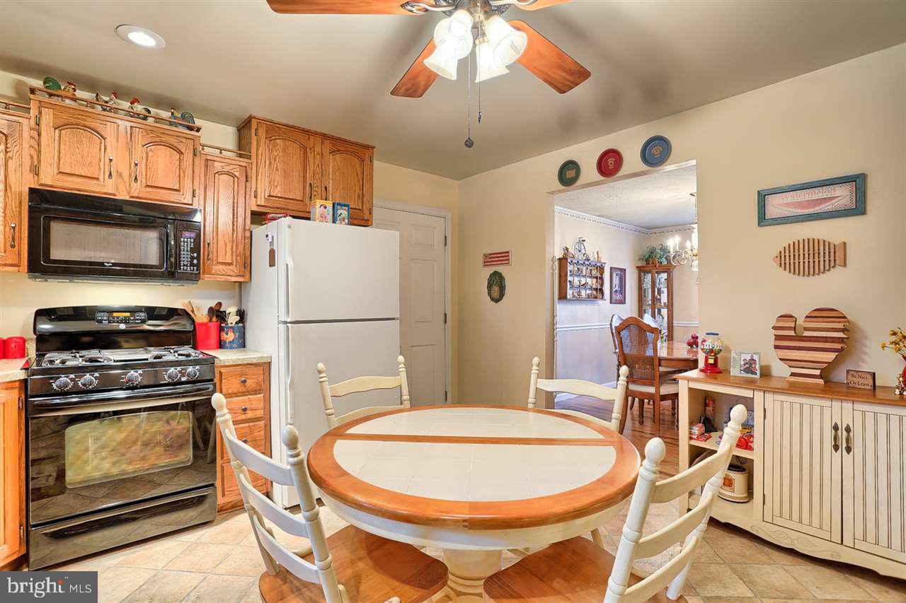2320 Birch Road York, PA 17408 - Photo 10 of 36