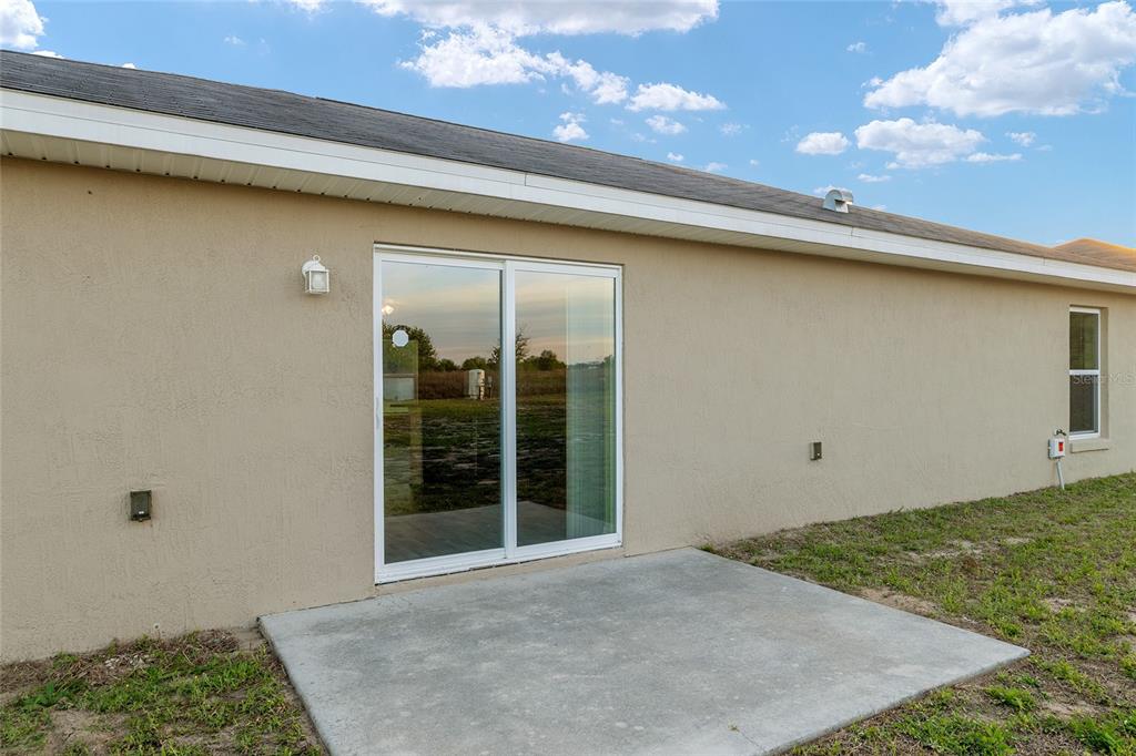 71 Juniper Trail Loop Ocala, FL 34480 - Photo 50 of 58 a view of an empty room with window