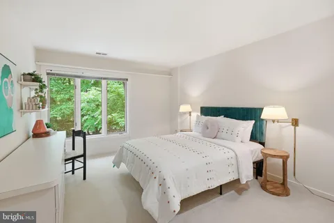 $1,829,000 | 11815 Beekman Place, Rockville, MD 20854