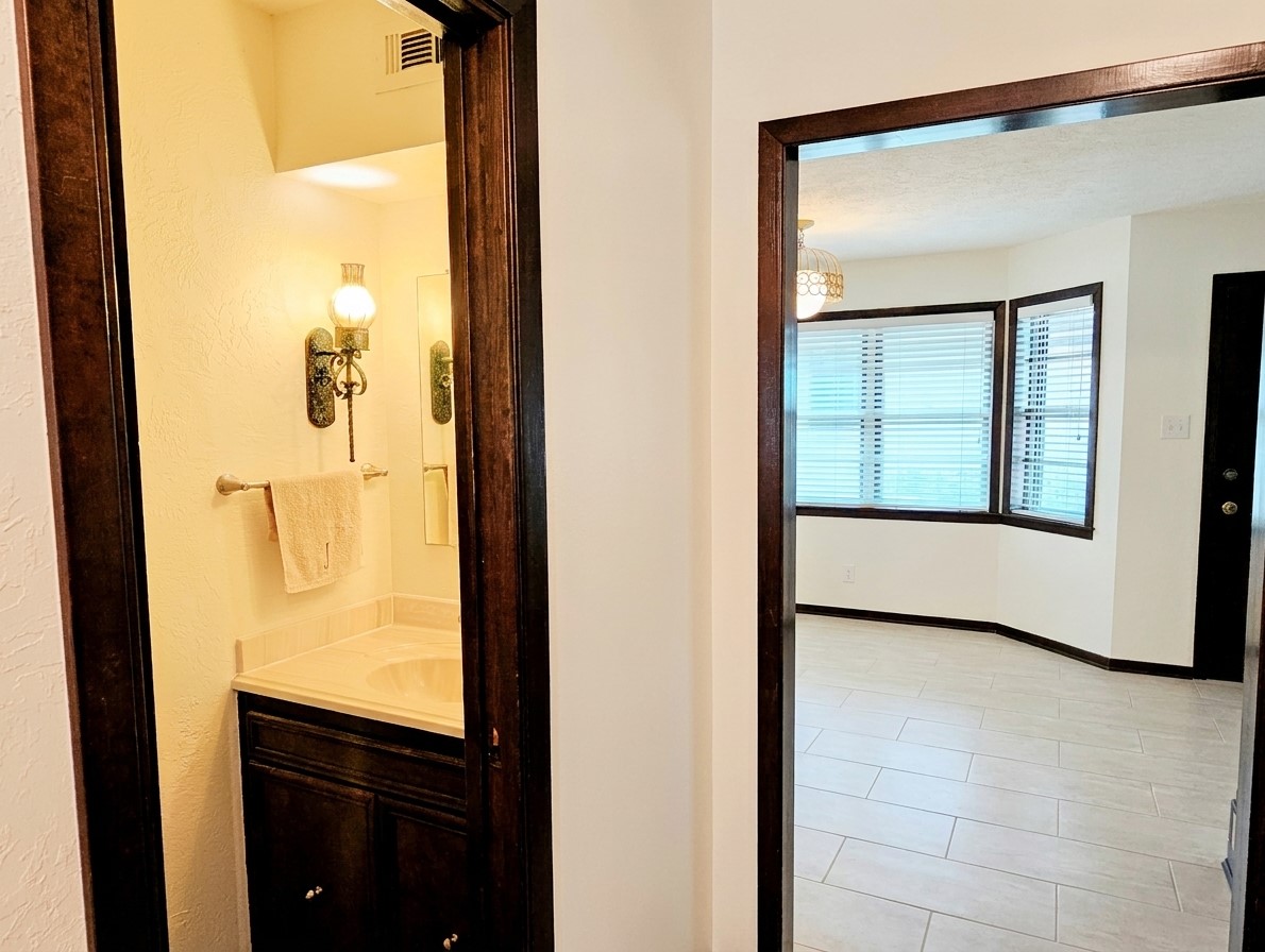 4779 Mixville Road Sealy, TX 77474 - Photo 14 of 35 Illustration, walls and floors, bath-dining
