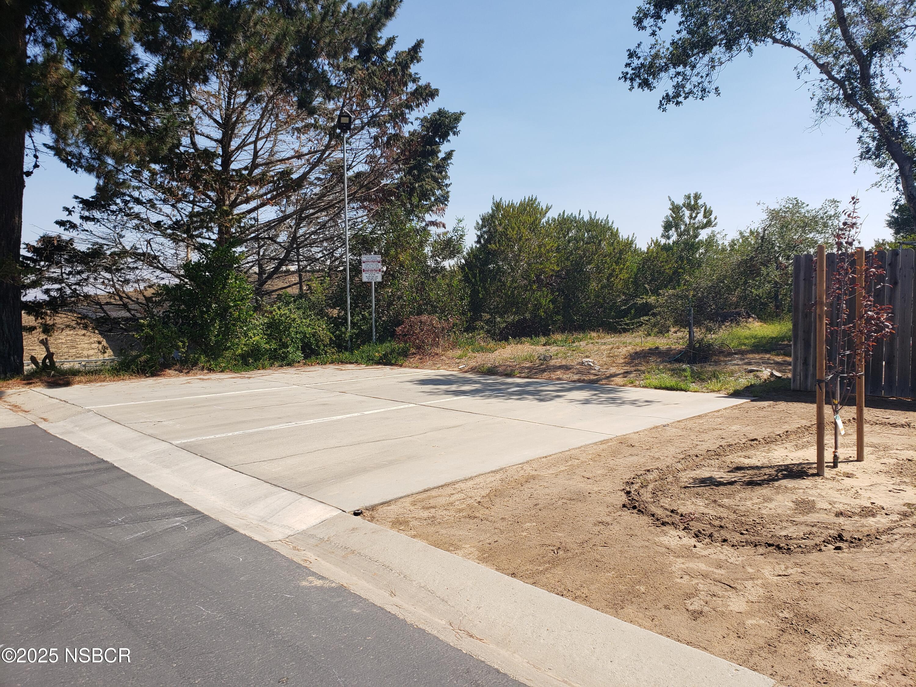 3822 Cherry Hill Road Santa Maria, CA 93455 - Photo 3 of 22 a view of a backyard of a house