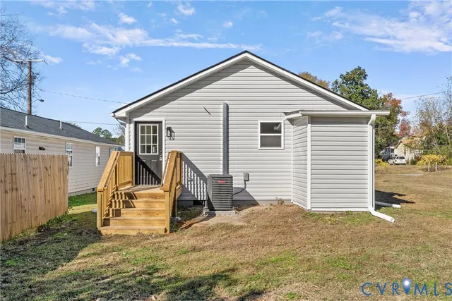 $193,000 | 605 High School Street, Emporia, VA 23847