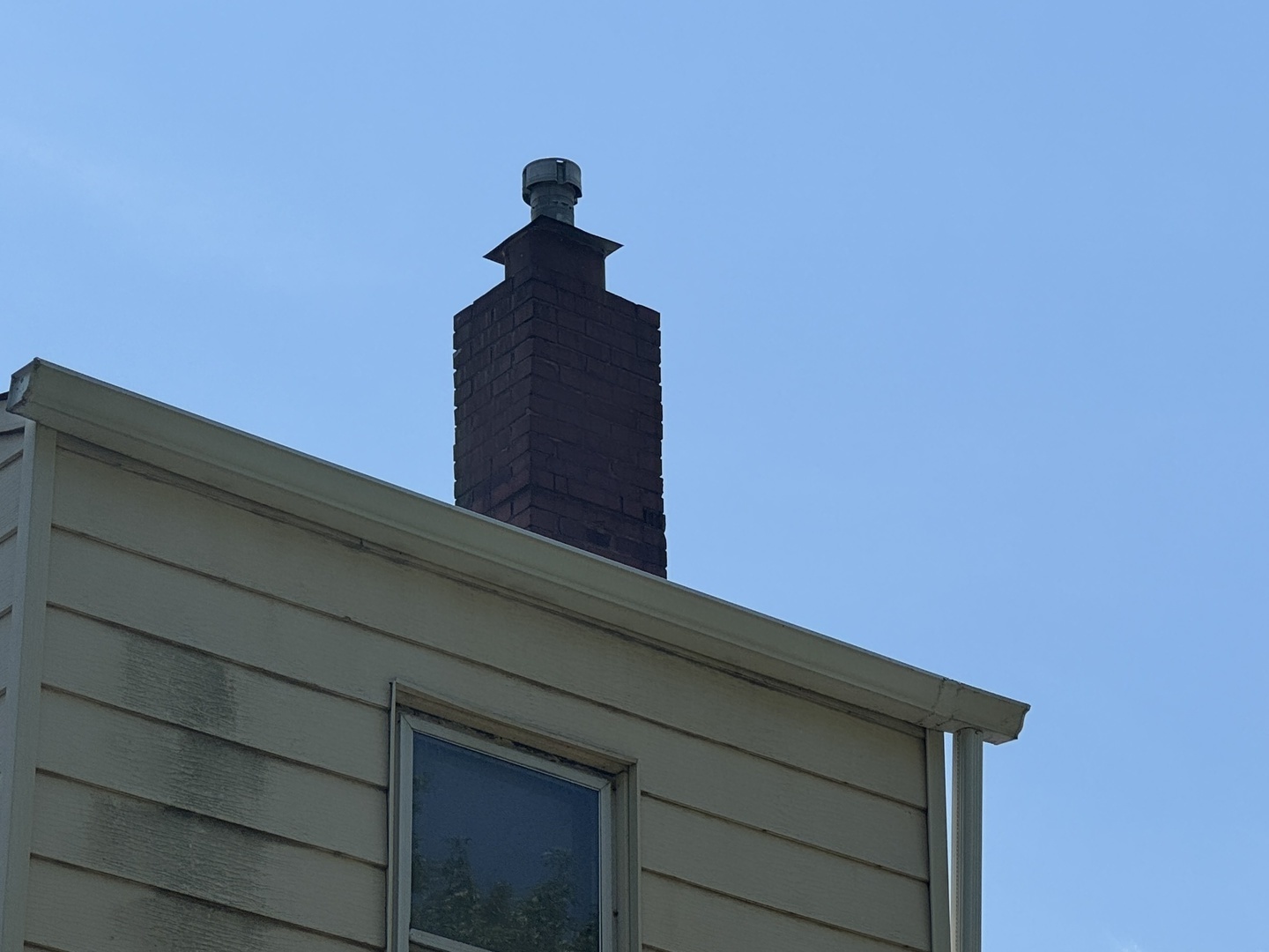 3226 181st Street Lansing, IL 60438 - Photo 17 of 38 a close up of a wall