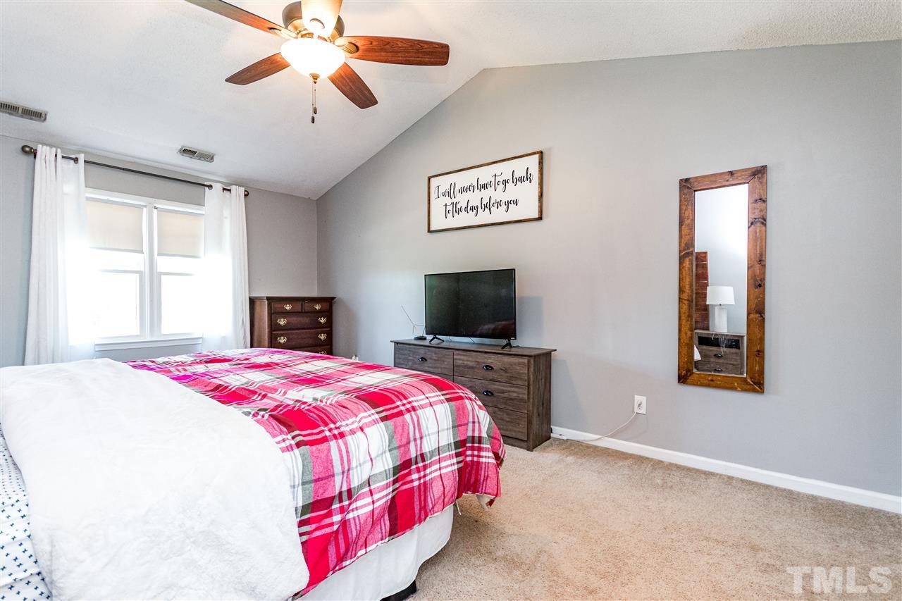 512 Jordan Ridge Lane Raleigh, NC 27603 - Photo 12 of 21