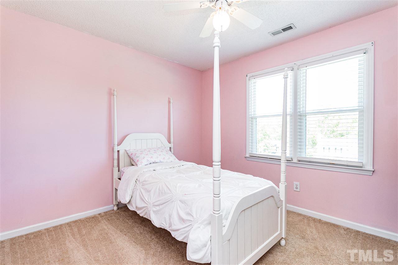 512 Jordan Ridge Lane Raleigh, NC 27603 - Photo 18 of 21