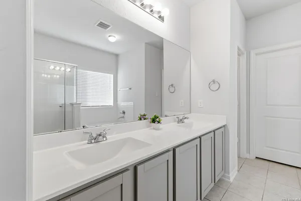 $2,395 | 8319 Percheron Pass, San Antonio, TX 78254