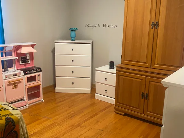 $249,900 | 3922 North 80th Street, Milwaukee, WI 53222
