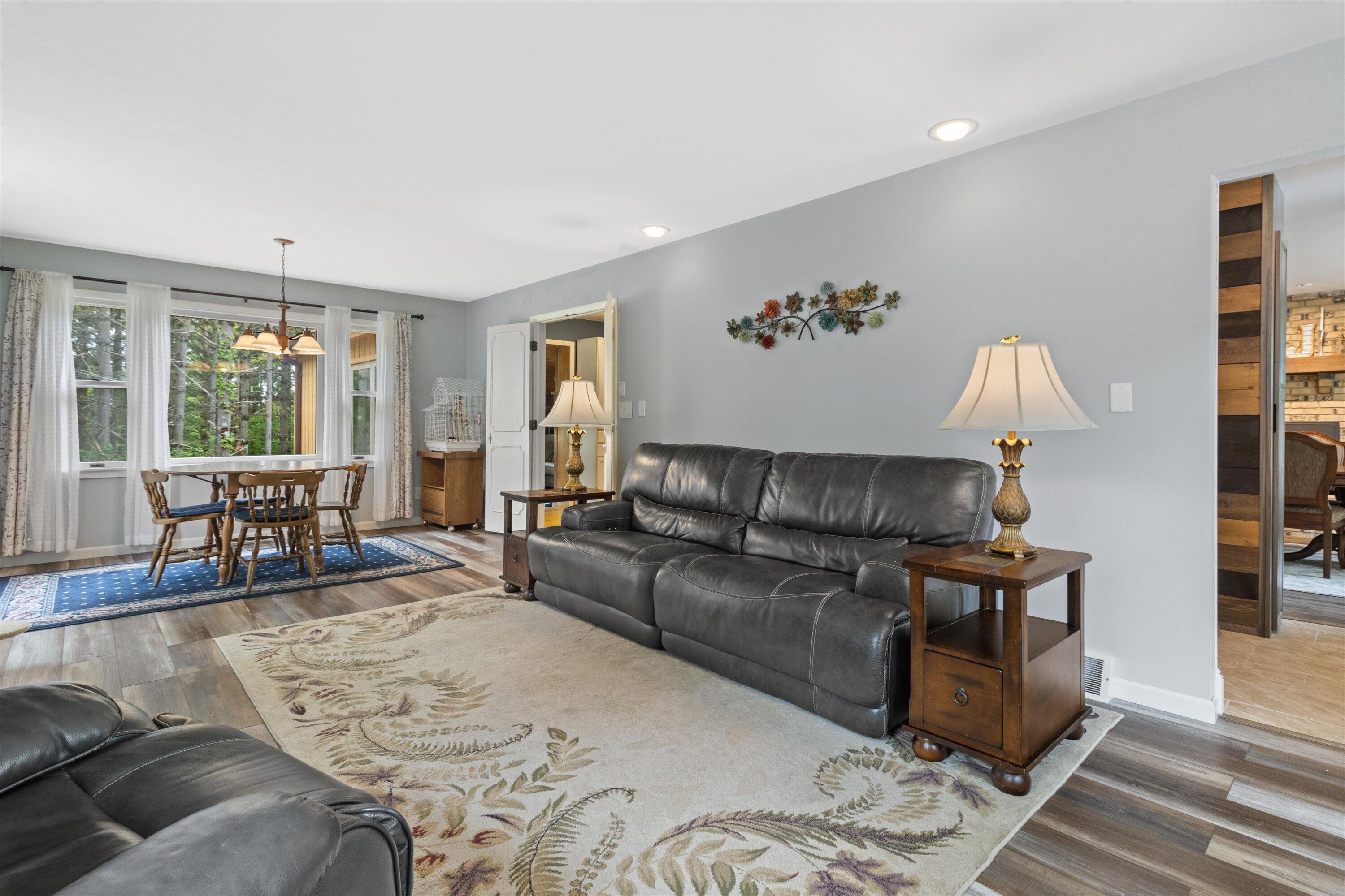 5581 Maple Road West Bend, WI 53095 - Photo 2 of 46 25-IMG_8683